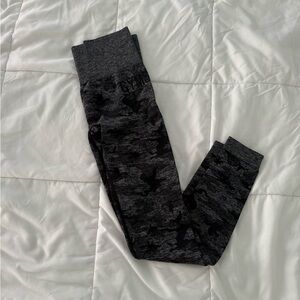 Gymshark Black Gray Camo Seamless Leggings
